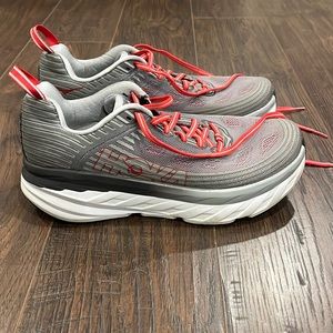 HOKA ONE ONE nwot Bondi 6 Athletic Running Shoes Men's Size 8.5